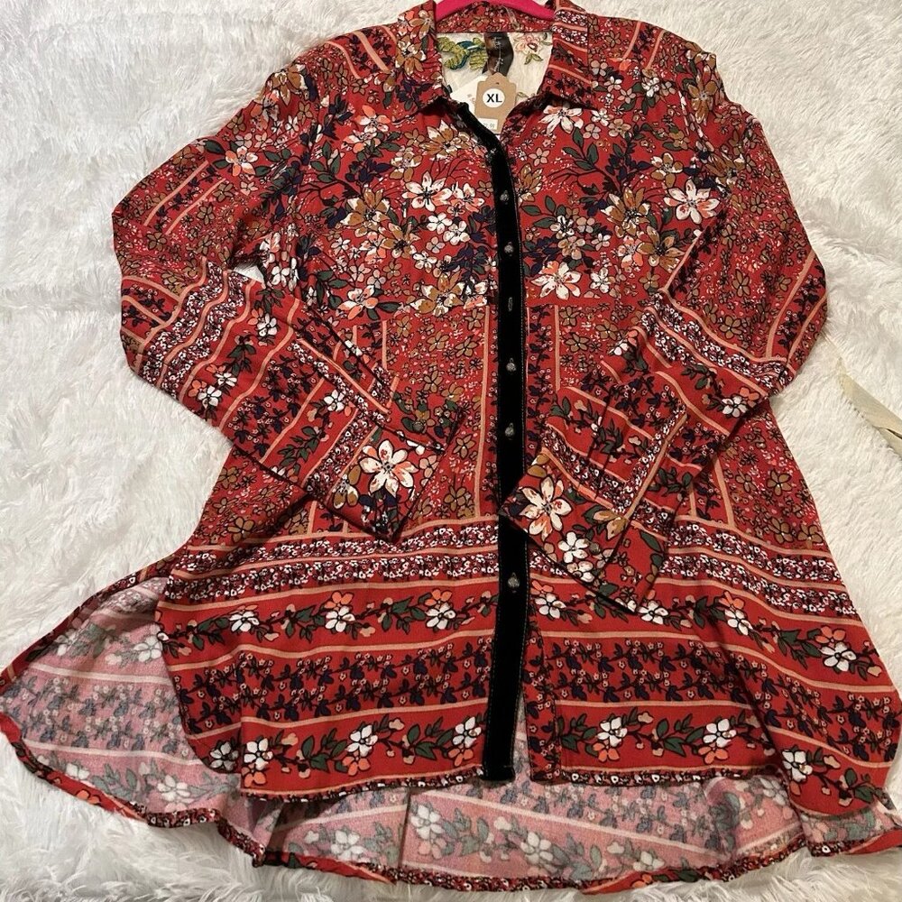 Arrata Red Rose And Shine New With Tags Size XL!